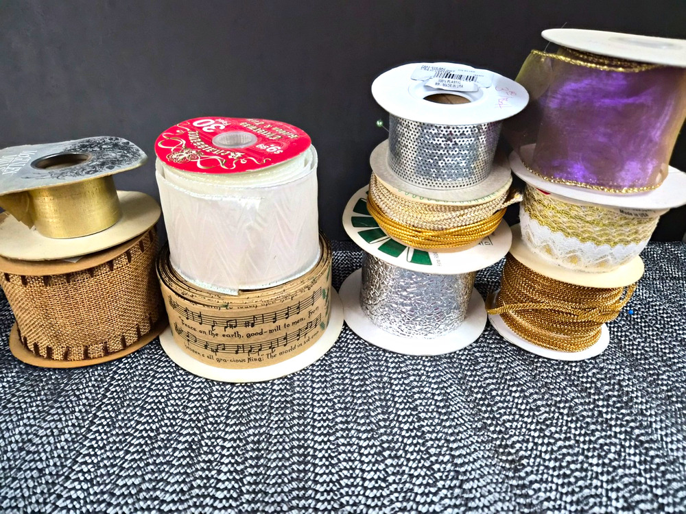 Renaissance Christmas Multicolor Ribbon Spool Lot, Assorted Trim, CR0103
